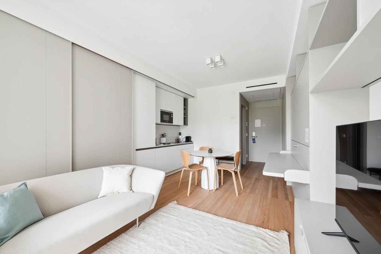 Limehome Milan Via Stresa Ngoại thất bức ảnh